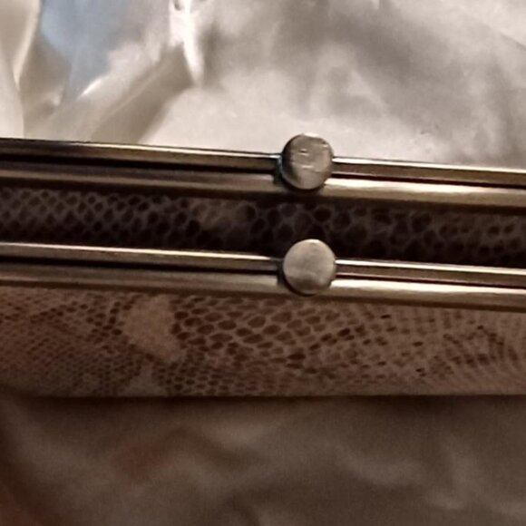 Hobo International Croc Pattern Lauren Double Kisslock Wallet - Picture 3 of 5